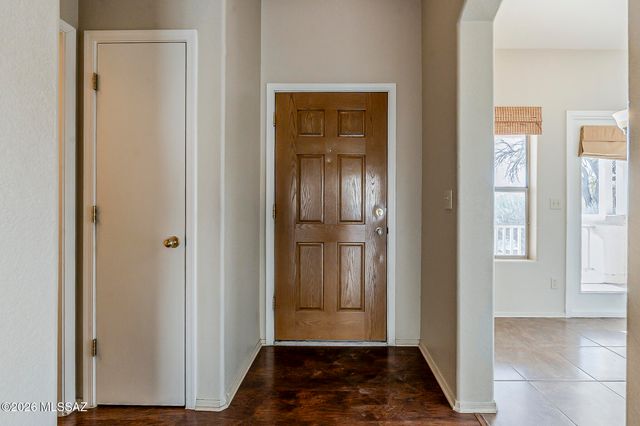 2525 N Camino Reloj, Green Valley, AZ 85614