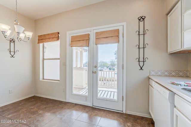 2525 N Camino Reloj, Green Valley, AZ 85614