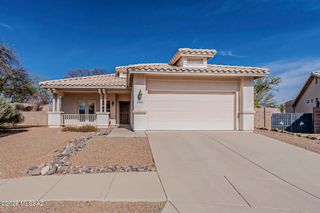2525 N Camino Reloj, Green Valley, AZ 85614