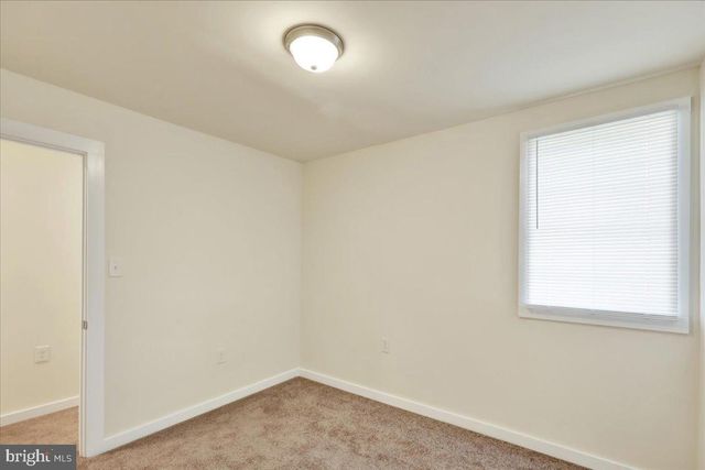 323 MAIN ST, Shoemakersville, PA 19555