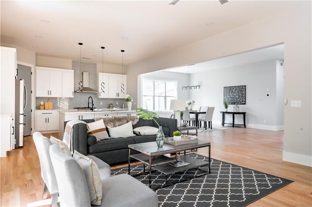 180 4th SE Avenue, Atlanta, GA 30317