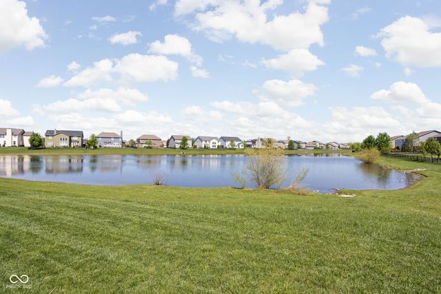 8850 Wicklow Way, Brownsburg, IN 46112