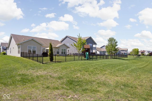 8850 Wicklow Way, Brownsburg, IN 46112