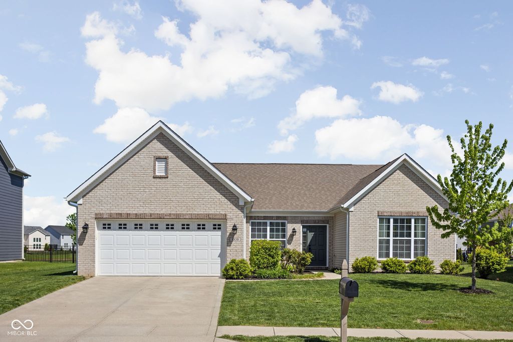 8850 Wicklow Way, Brownsburg, IN 46112
