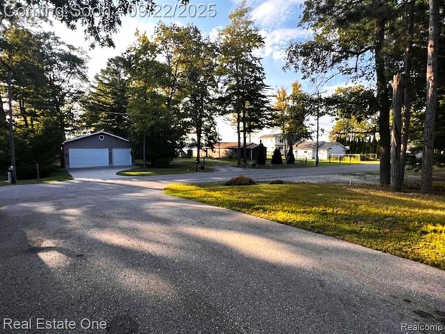 7948 E Cedar Lake Drive, Greenbush, MI 48738