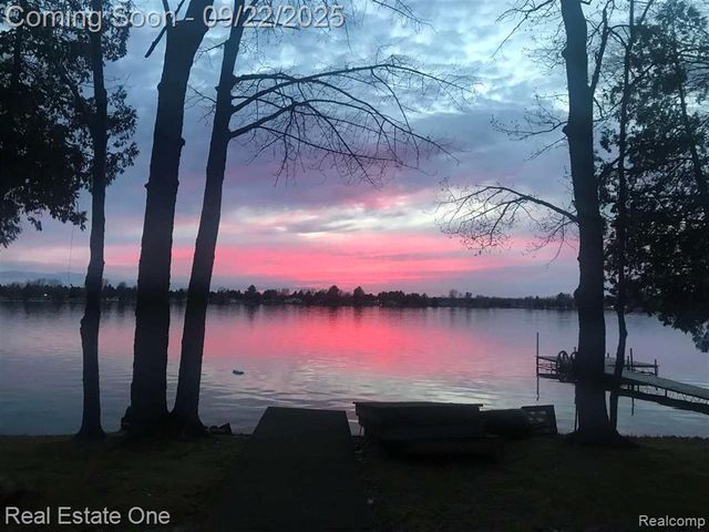 7948 E Cedar Lake Drive, Greenbush, MI 48738