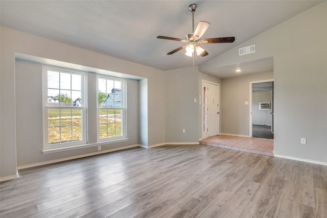 320 Egret Circle, East Tawakoni, TX 75472