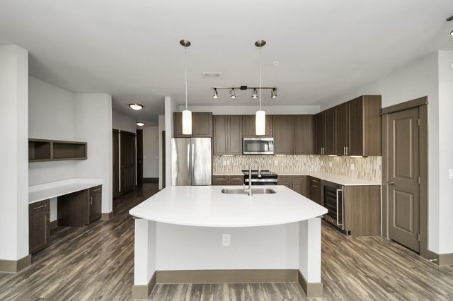 5454 Washington St Avenue 1426, Houston, TX 77007