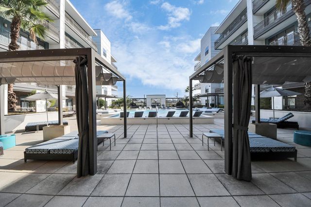 5454 Washington St Avenue 1426, Houston, TX 77007