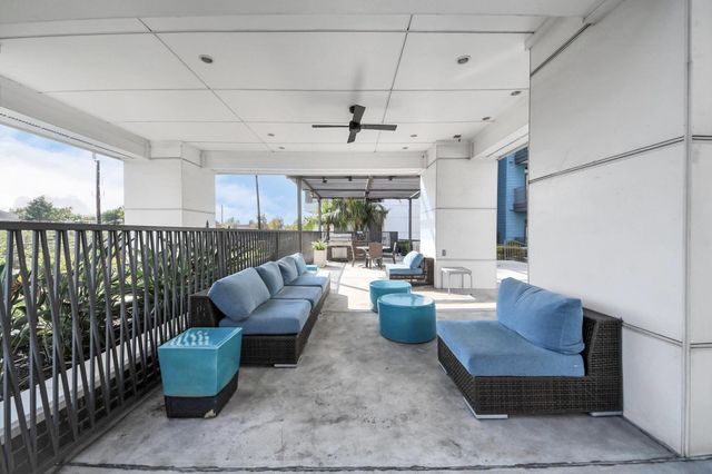 5454 Washington St Avenue 1426, Houston, TX 77007