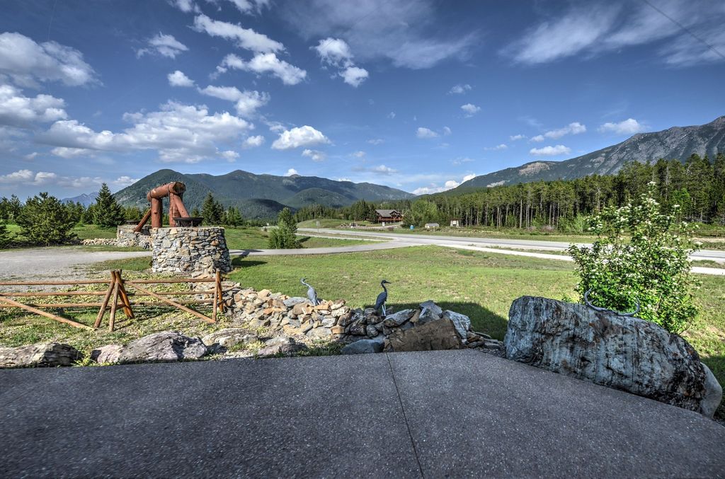 12135 Us Hwy 2 E, West Glacier, MT 59936 photo 2