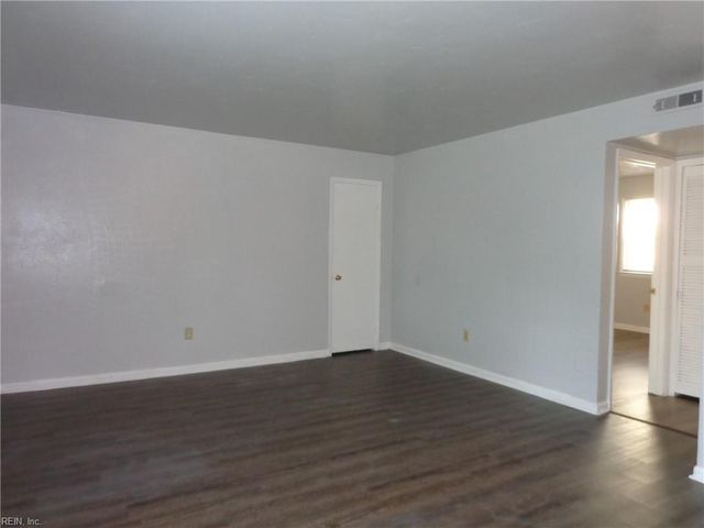 1428 Picadilly St Apt 1, Norfolk, VA 23513
