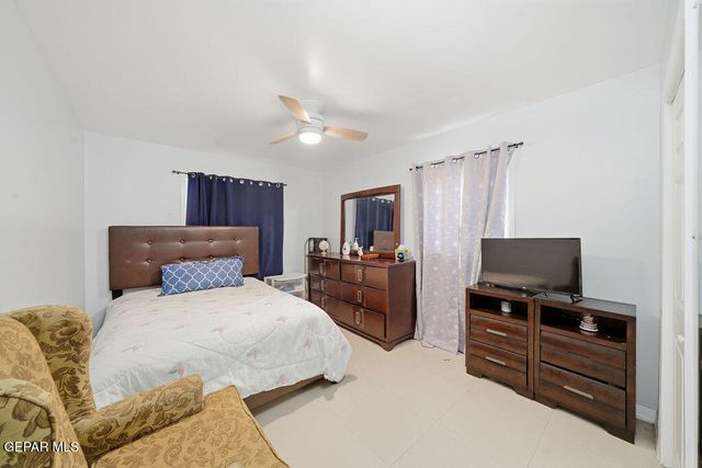 8915 CROSSON Circle, El Paso, TX 79904
