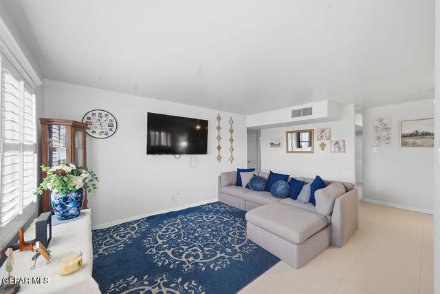 8915 CROSSON Circle, El Paso, TX 79904