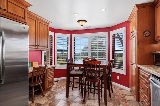 15601 Via Marchena, San Diego, CA 92128