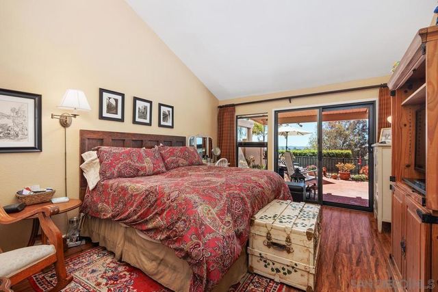 15601 Via Marchena, San Diego, CA 92128