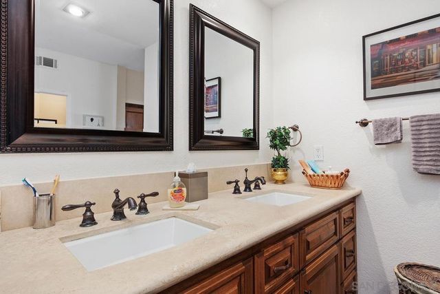 15601 Via Marchena, San Diego, CA 92128