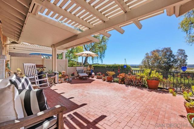 15601 Via Marchena, San Diego, CA 92128