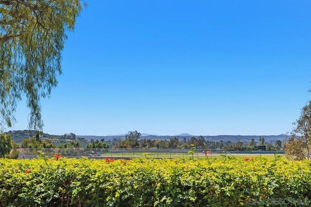 15601 Via Marchena, San Diego, CA 92128