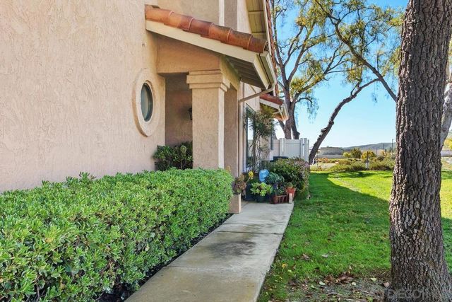 15601 Via Marchena, San Diego, CA 92128