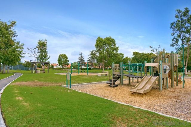 15601 Via Marchena, San Diego, CA 92128