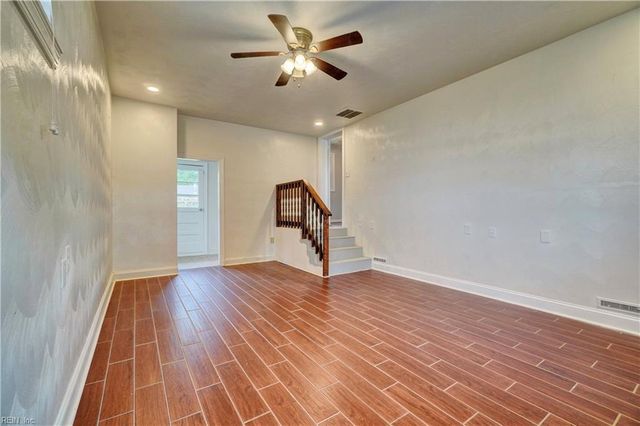 909 Ellington SQ, Portsmouth, VA 23701