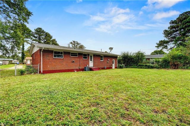 909 Ellington SQ, Portsmouth, VA 23701