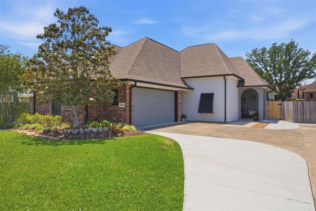 4148 Weaver Road, Lake Charles, LA 70605