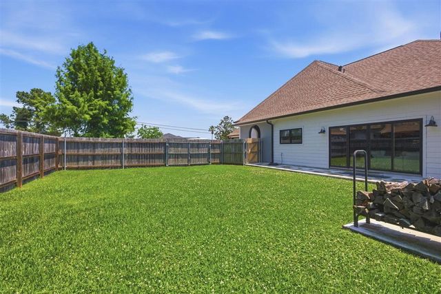 4148 Weaver Road, Lake Charles, LA 70605