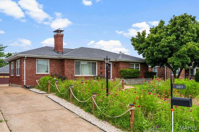 3913 Cordes Drive, St Louis, MO 63125