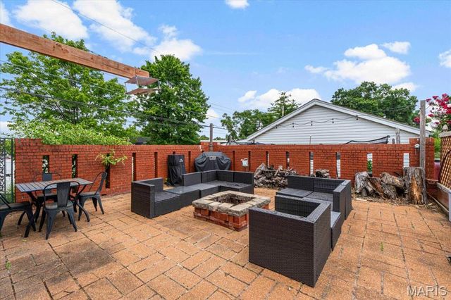 3913 Cordes Drive, St Louis, MO 63125