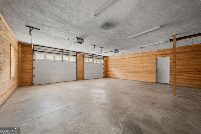 817 Lakeview Road, Statesboro, GA 30461
