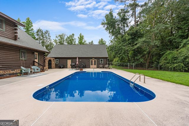 817 Lakeview Road, Statesboro, GA 30461