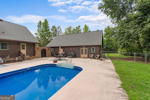 817 Lakeview Road, Statesboro, GA 30461
