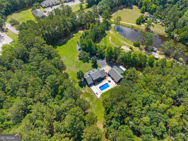 817 Lakeview Road, Statesboro, GA 30461