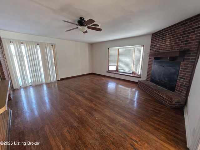 9703 Dolphin Ct, Jeffersontown, KY 40299