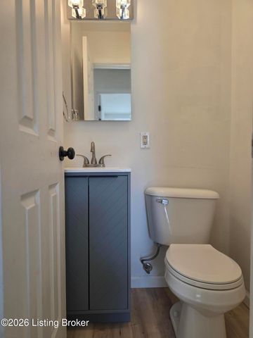 9703 Dolphin Ct, Jeffersontown, KY 40299