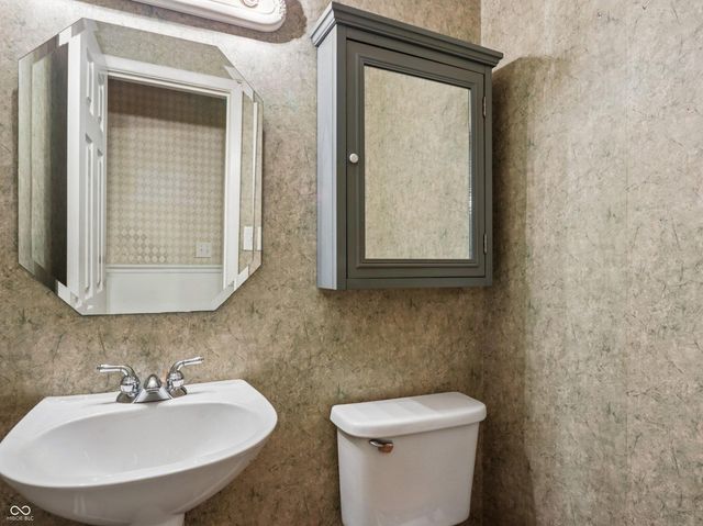 222 Pamela Parkway, Brownsburg, IN 46112