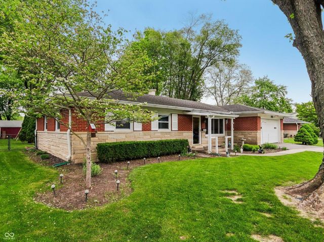 222 Pamela Parkway, Brownsburg, IN 46112