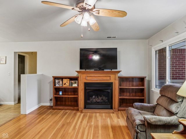 222 Pamela Parkway, Brownsburg, IN 46112