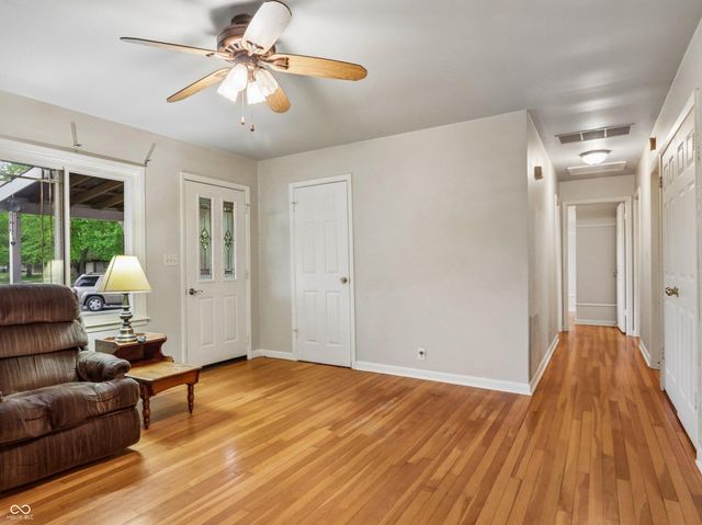 222 Pamela Parkway, Brownsburg, IN 46112