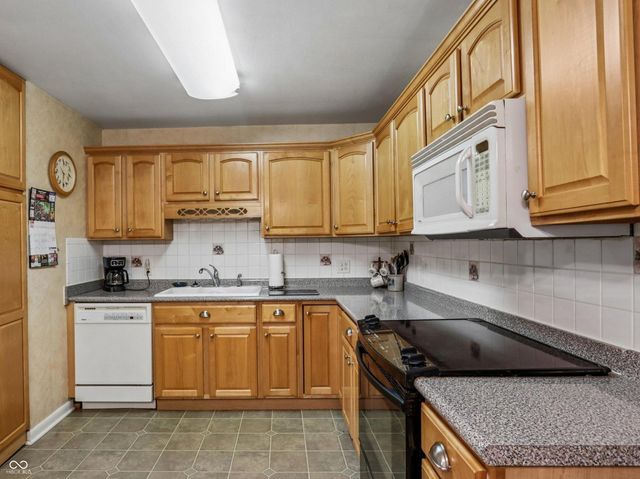 222 Pamela Parkway, Brownsburg, IN 46112