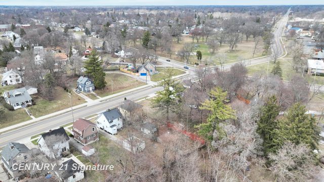 1008 Dupont St Street, Flint, MI 48504