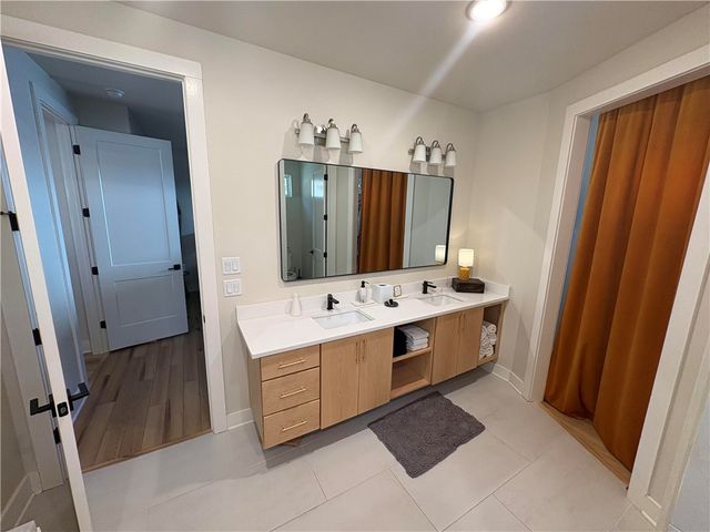 2236 N Marks Mill Lane, Fayetteville, AR 72703