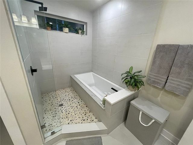 2236 N Marks Mill Lane, Fayetteville, AR 72703