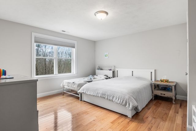 2 Liams Ln, Methuen, MA 01844