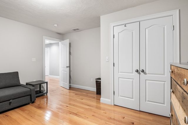 2 Liams Ln, Methuen, MA 01844