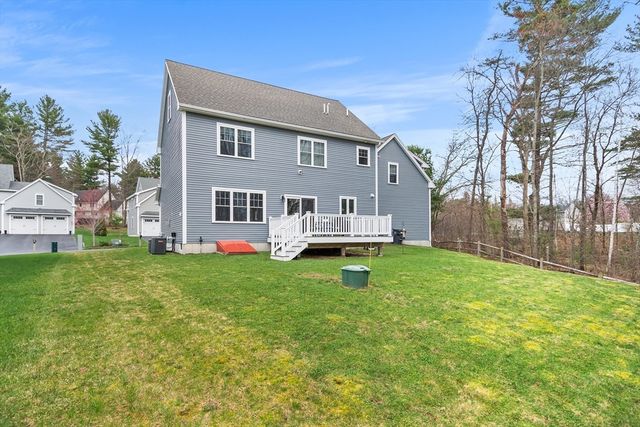 2 Liams Ln, Methuen, MA 01844
