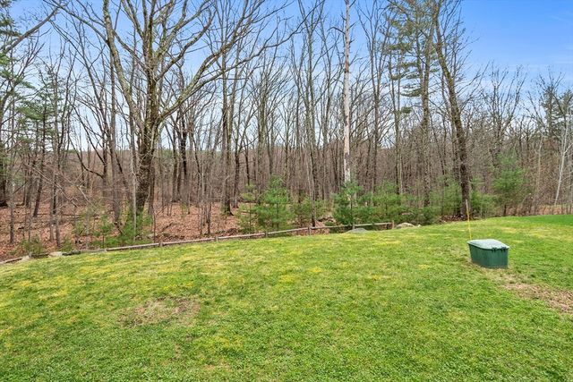 2 Liams Ln, Methuen, MA 01844