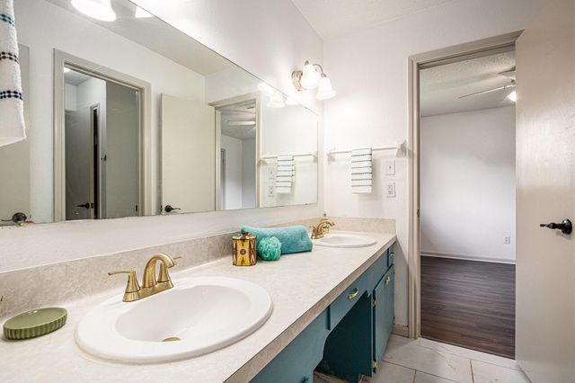 1722 Sherwood Circle, Alvin, TX 77511